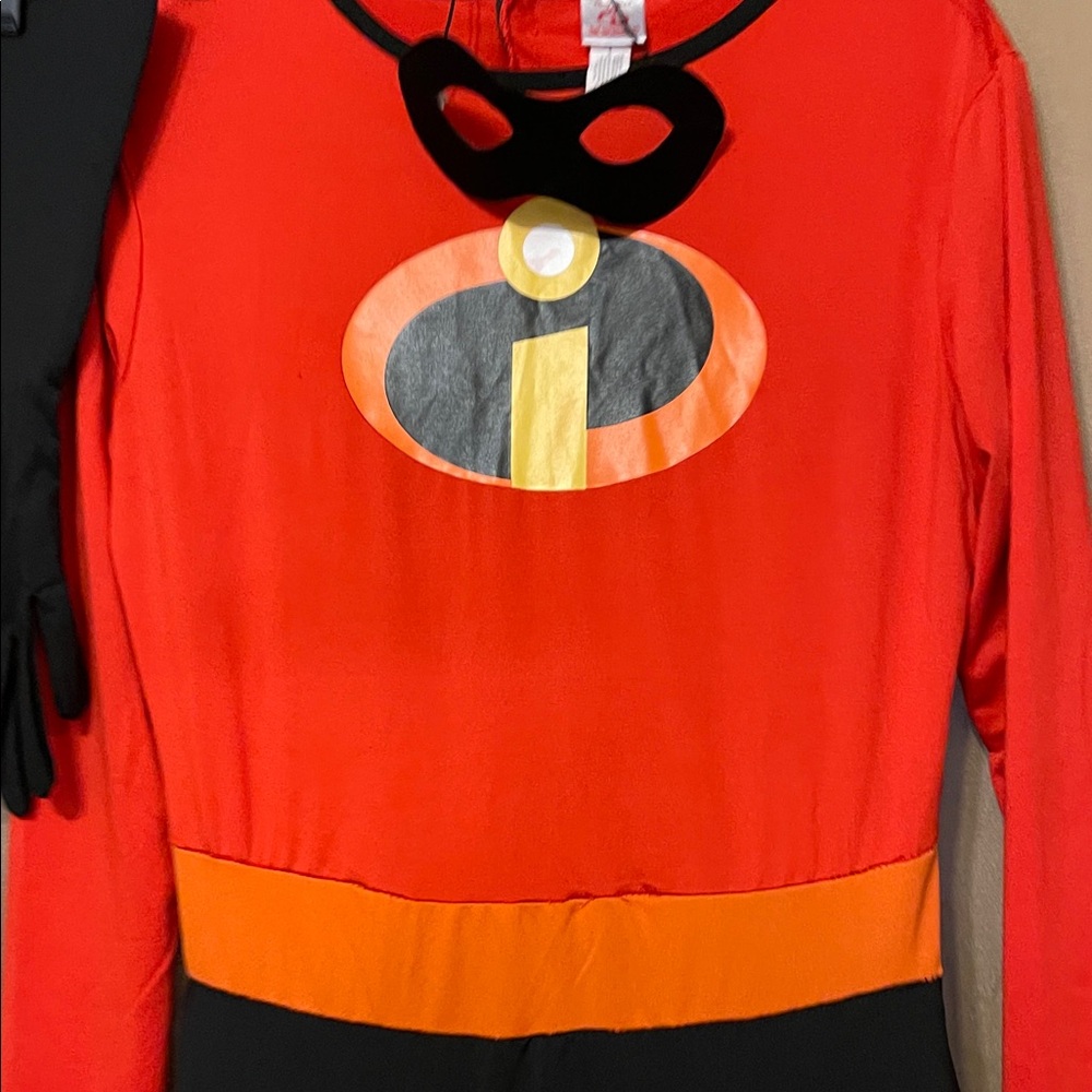 Mrs. Incredible L Red/Black Superhero Costume w/Iconic Emblem by Disney Plexar - Picture 7 of 16
